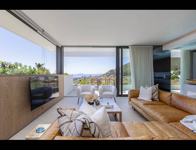 4 BEDROOM APARTMENT TO LET IN FRESNAYE